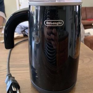 DeLonghi Milk Frother